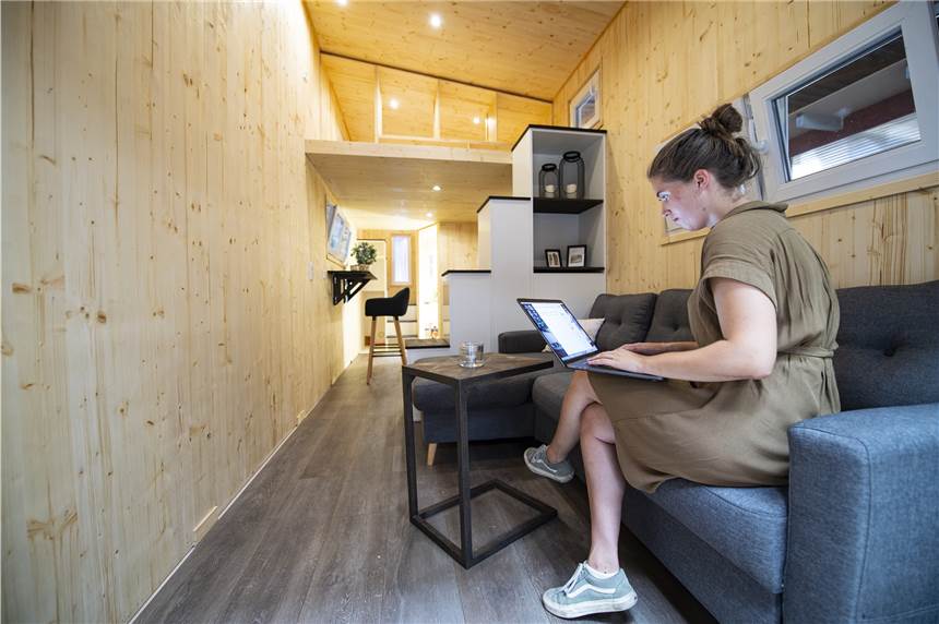 SPD-Fraktion möchte den Bau von Tiny Houses in Haltern ermöglichen Gegen die große Wohnungsnot könnten Tiny Houses einen Mini-Beitrag leisten. Allerdings gibt es rechtliche Auflagen. Einige Kommunen prüfen spezielle Siedlungen.