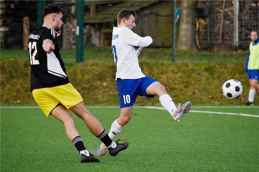 Gegen eine mit starken Bezirksliga-Spielern verstärkte Reserve der Sportfreunde Merfeld hat sich BW Lavesum dank einer engagierten Leistung einen Punkt verdient. Das letzte B-Liga-Spiel des Jahres endete 0:0.