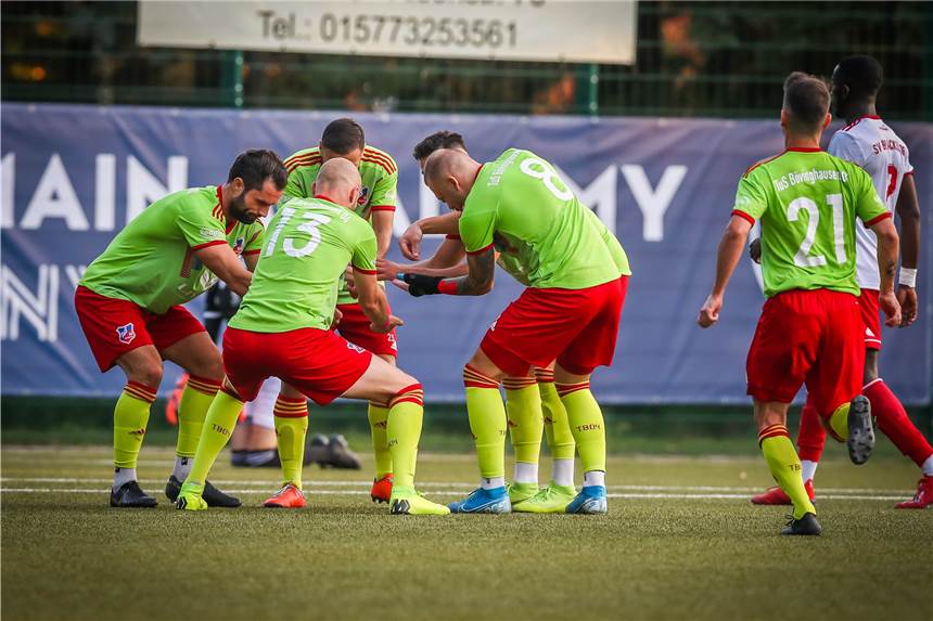 Landesliga-Duell im Livestream: Wir zeigen TuS Bövinghausen - FC Frohlinde Gegen Firtinaspor Herne jubelte der TuS Bövinghausen gleich fünf Mal. Wie viele Tore fallen gegen Frohlinde?