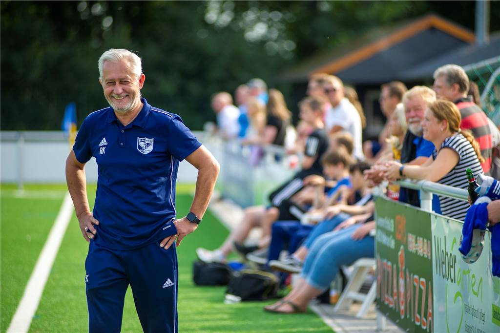Ecker-Nachfolger René Kownatka: „Wenn Not am Mann ist, bin ich da“ Gegen Gescher III konnte sich René Kownatka direkt über den ersten Sieg mit Lavesums Kreisliga-B-Team freuen.