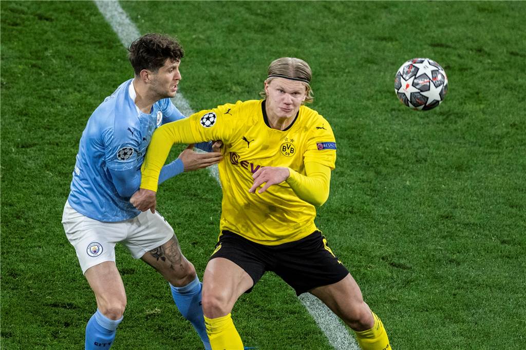 Verein, Geld, Nachfolger: Das ist der Stand im Wechsel-Poker um BVB-Stürmer Erling Haaland Gegen Manchester City stand Erling Haaland schon auf dem Platz. Spielt er bald für die Citizens?