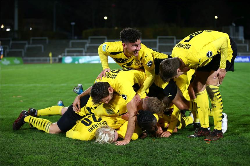 Reifes 2:0 gegen Münster: Der BVB II marschiert immer weiter Gegen Münster sicherte sich der BVB II den achten Saisonsieg und bleibt Tabellenführer