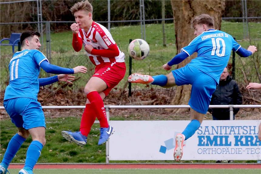 Mit vielen Fotos: Hombrucher SV kassiert Last-Minute-Rückschlag im Bundesligarennen Gegen Soest sah es zunächst gut aus für die A-Junioren des Hombrucher SV.