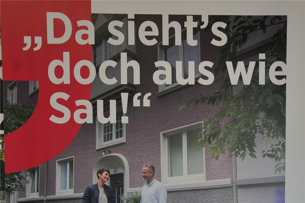Das steckt hinter den provokanten Plakaten in der Dortmunder Nordstadt Gegensätze im Großdruck: Oben ein Vorurteil über die Nordstadt. Unten ein Bild aus dem Viertel Borsig-West, mit dem Vorurteil widerlegt werden soll.