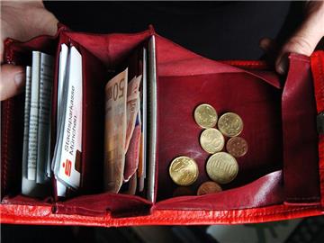 Gegenüber dem Vormonat stiegen die Verbraucherpreise in Deutschland um 0,3 Prozent. Foto: Andreas Gebert