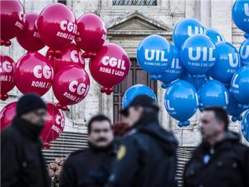 Gegenwind für die Regierung von Matteo Renzi: Streikende in Rom. Foto: Angelo Carconi