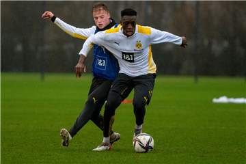 Gehören ab sofort zum erweiterten Kader der U23: die U19-Spieler Dennis Lütke-Frie und Abdoulaye Kamara.