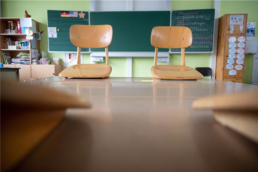 Schulunterricht in Dortmund geht weiter - aber Stadt will nicht locker lassen Geht es nach der Stadt Dortmund, sollen die Klassenzimmer bis auf Weiteres leer bleiben.