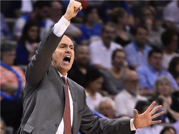 Geht in seine achte Spielzeit als Mavs-Coach: Rick Carlisle. Foto: Larry W. Smith