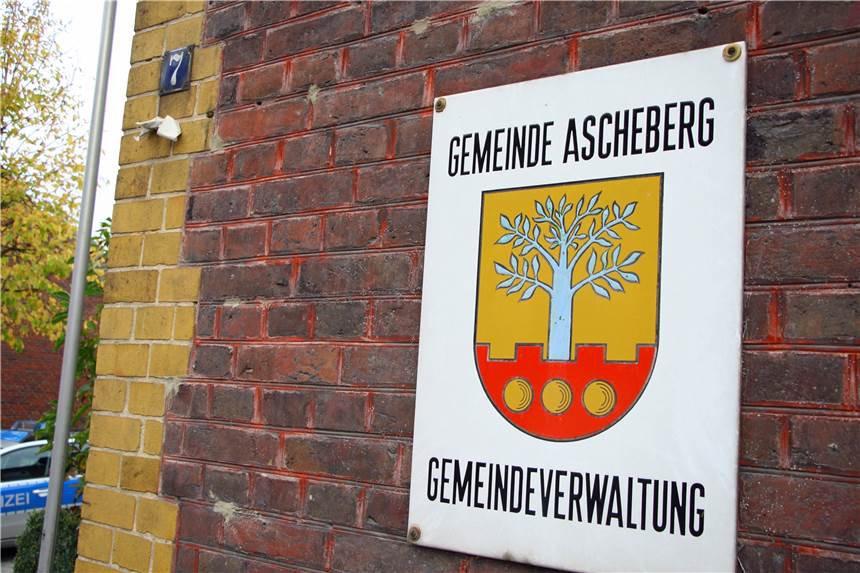 Persönliche Daten an Bundeswehr und Co. - Gemeinde weist auf Widerspruchsrecht hin Gemeinden und Städte geben personenbezogene Daten an Dritte weiter, dies kann nur mit einem Widerspruch verhindert werden.