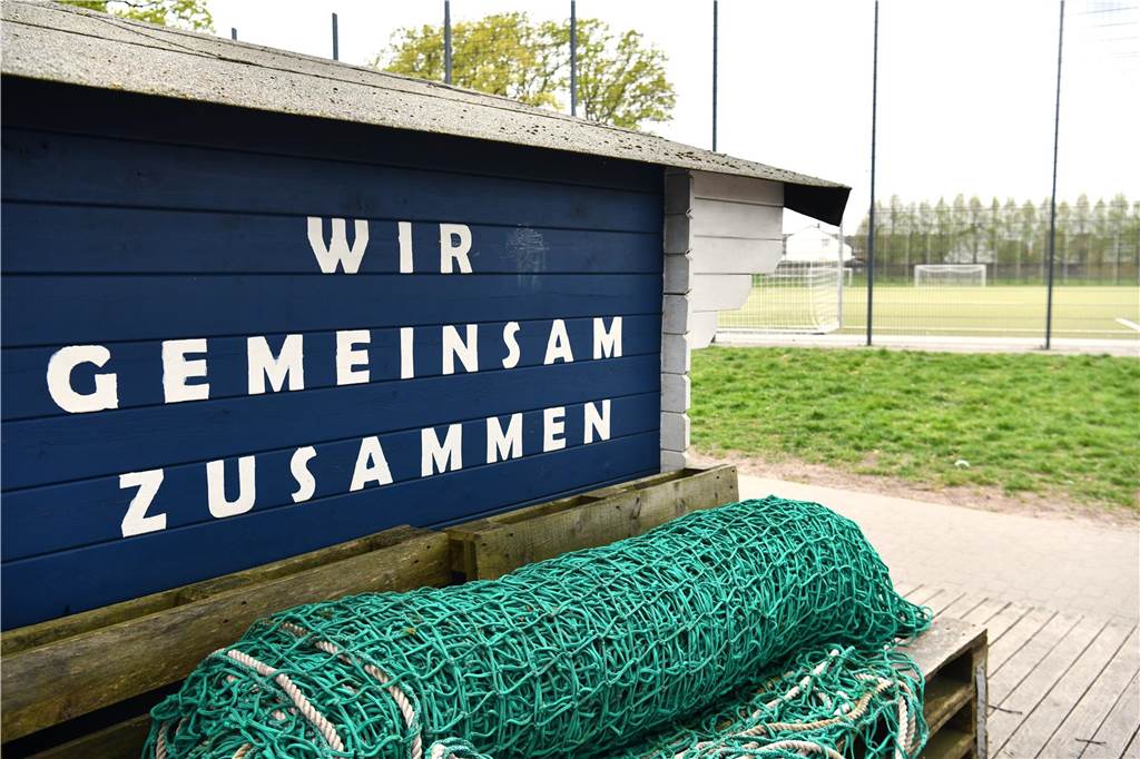 Ein Jugendteam im Fokus: Provokationen, Spielabbruch - was ist los mit Langenbochums U16? Fußball, Sportanlage Herten-Nord, BW Westfalia Langenbochum. Feature.