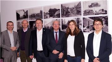 Gemeinsam für den Breitbandausbau (von links): Claus Wissing (WIR-Solutions), Franz-Josef Weilinghoff (Bürgermeister Heek), Franz-Josef Franzbach (Bürgermeister Schöppingen), Friedhelm Kleweken (Bürgermeister Legden), Katharina Reinert (WFG) und Alfredo Jakob (WIR-Solutions) trafen sich zum Start der gemeinsamen Breitbandoffensive. 