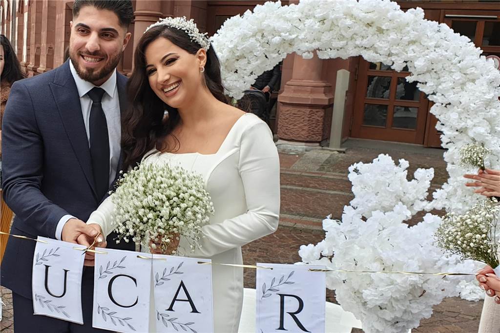 Erst das Ja-Wort, dann die Sause: Diyar und Silan feiern Hochzeit Gemeinsamer Weg für das Ehepaar Ucar: Diyar und Silan sind verheiratet.