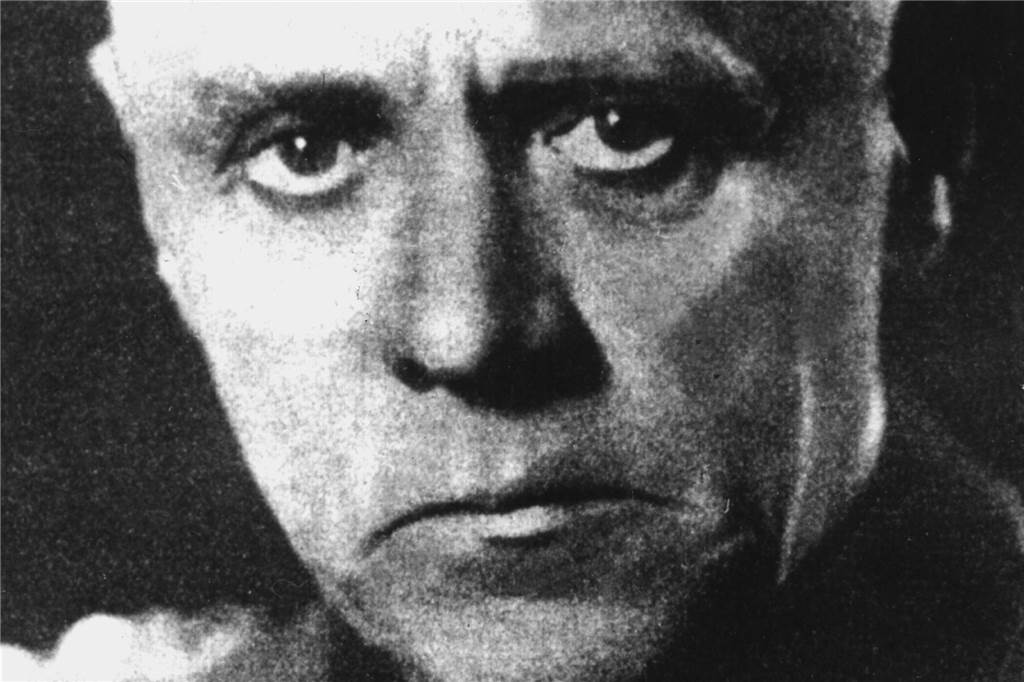 Generaloberst Ludwig Beck war einer der höchsten Offiziere der Wehrmacht und wurde einer der beharrlichsten Widersacher des NS-Regimes. Von den Verschwörern des 20. Juli 1944 um Graf Stauffenberg war Beck ausersehen, nach dem Bombenanschlag auf Adolf Hitler die Regierungsgewalt zu übernehmen.