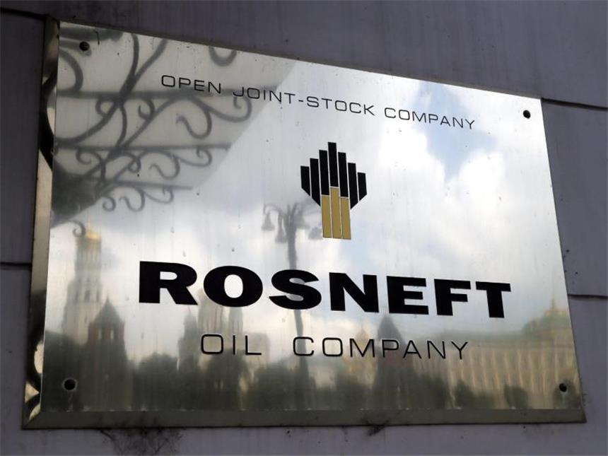 Talfahrt am Ölmarkt: Rosneft rechnet mit weiterem Preisverfall Generell stehe der Markt wegen des gesunkenen Ölpreises vor einer großen Neuaufteilung, glaubt der Rosneft-Chef. Foto: Yuri Kochetkov