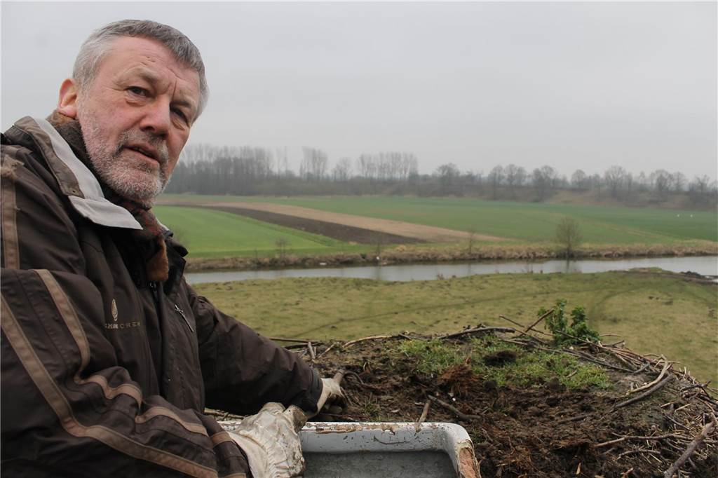 Koi, Laufente und Schildkröten: Ausgesetzte Arten bevölkern Alte Fahrt Georg Holtmann kümmert sich um die Störche in den Steverauen. Er kennt aber auch das Problem mit ausgesetzten Tieren an der Alten Fahrt. Er appelliert, sich zu informieren, bevor ein Haustier angeschafft wird.