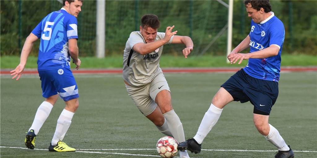 Rückzug nach dem Aufstieg: Vize-Meister meldet seine Mannschaft ab Gerade erst aufgestiegen hat jetzt ein Fußball-Club aus dem Kreis Unna seine Mannschaft abgemeldet.