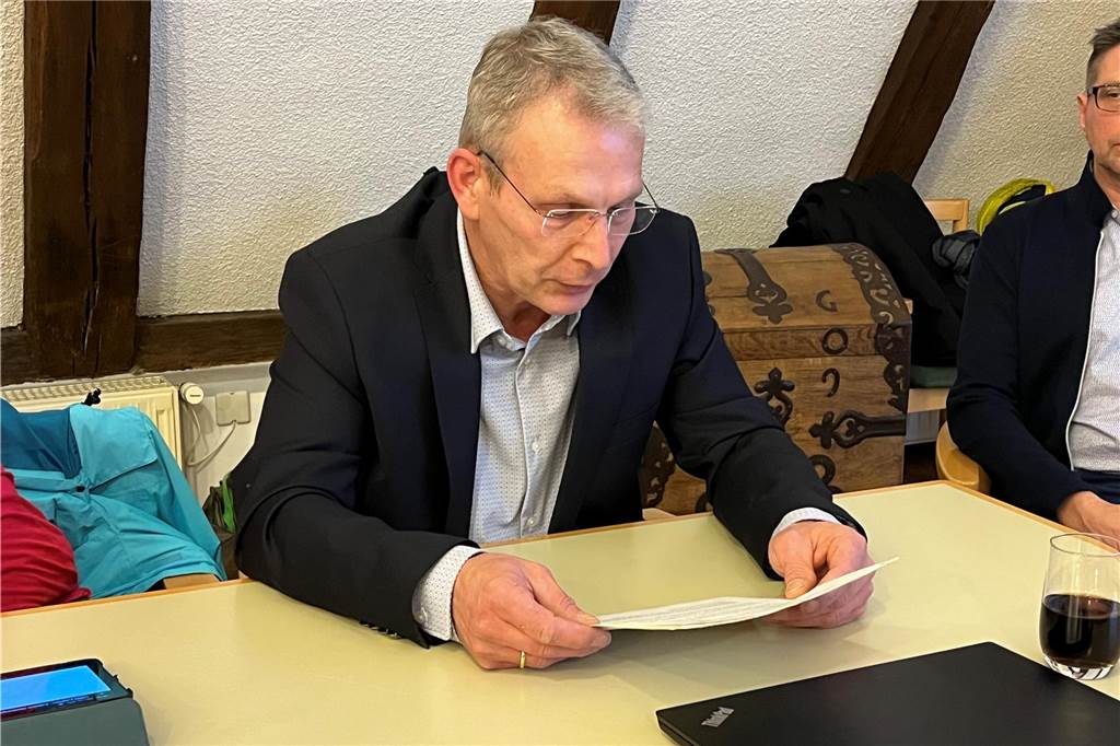Kunstrasenplatz soll schon dieses Jahr kommen: CDU sorgt für Überraschung Gerd Heuser (UWG)