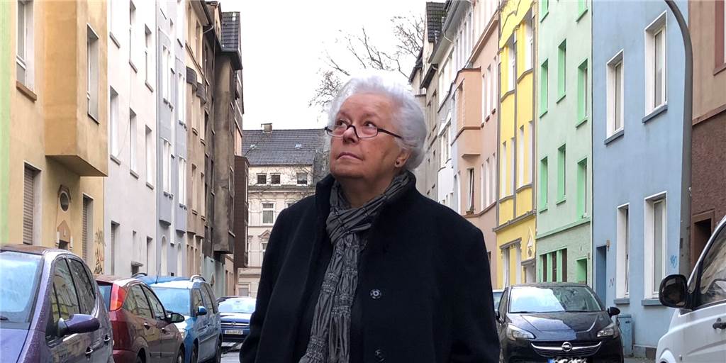 Nordstädterin prangert Knöllchen-Ärger an: „Was lange erlaubt war, soll jetzt falsch sein?“ Gerda Horitzy, hier bei einem früheren Fototermin, lebt gern in der Dortmunder Nordstadt, wenngleich sie immer auch einen kritischen Blick auf die Verhältnisse dort hat.