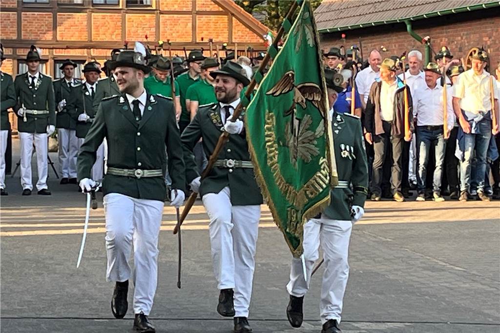 Fahnenoffiziere bei der Parade