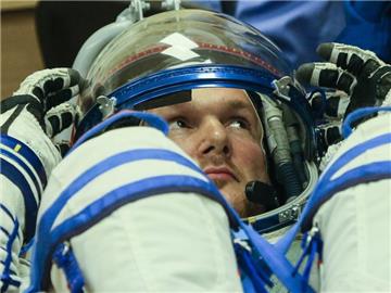 Gerst will im All das Buch «Die Astronauten» von Stanislaw Lem lesen. Foto: Sergei Ilnitsky