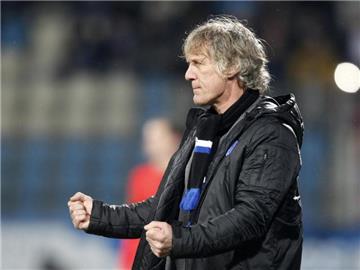 Gertjan Verbeek will mit dem VfL den zweiten Sieg in Serie.