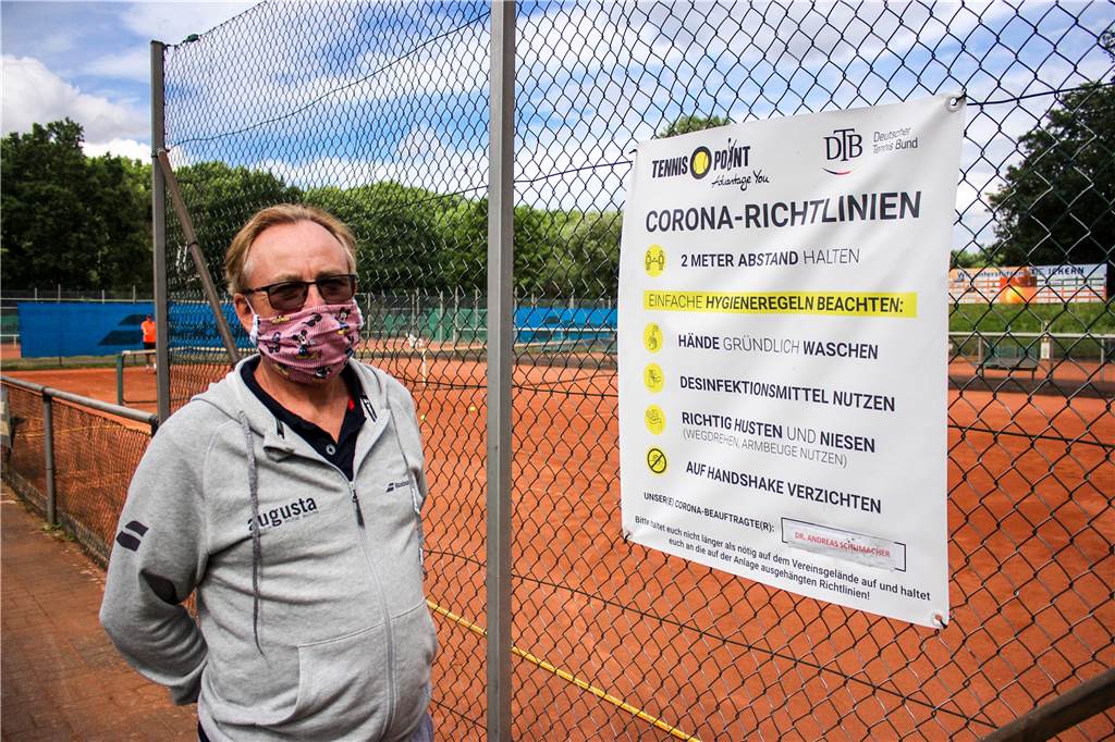 Ein Castrop-Rauxeler Klub macht das Beste aus dem Lockdown und zieht Umbau vor Geschäftsführer Heiko Sobbe und der TuS Ickern nutzen den November-Lockdown, um die Modernisierungsarbeiten am Kattenstätter Busch voran zu treiben.