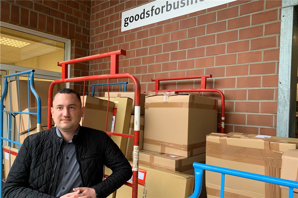 Neu am Wulfener Markt und richtig dick im Geschäft: Goodsforbusiness Geschäftsleiter Kai Schlentzek ist sehr zufrieden mit dem Lagerstandort von Goodsforbusiness in Barkenberg.
