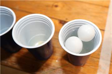 Geschicklichkeit war gefragt beim Beerpongturnier.