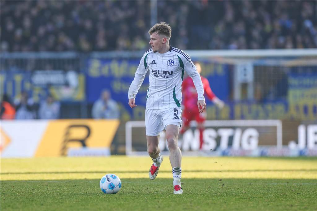 Schalke empfängt Paderborn: Der Countdown läuft: Gesperrt nach seiner fünften Gelben Karte: Derry John Murkin.