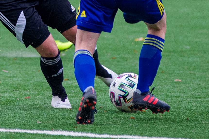 Oberligist verpflichtet Regionalliga-Stürmer mit internationaler Erfahrung Außerhalb des Platzes hat nun ein Oberligist aufhorchen lassen - mit einem starken Sommer-Neuzugang.