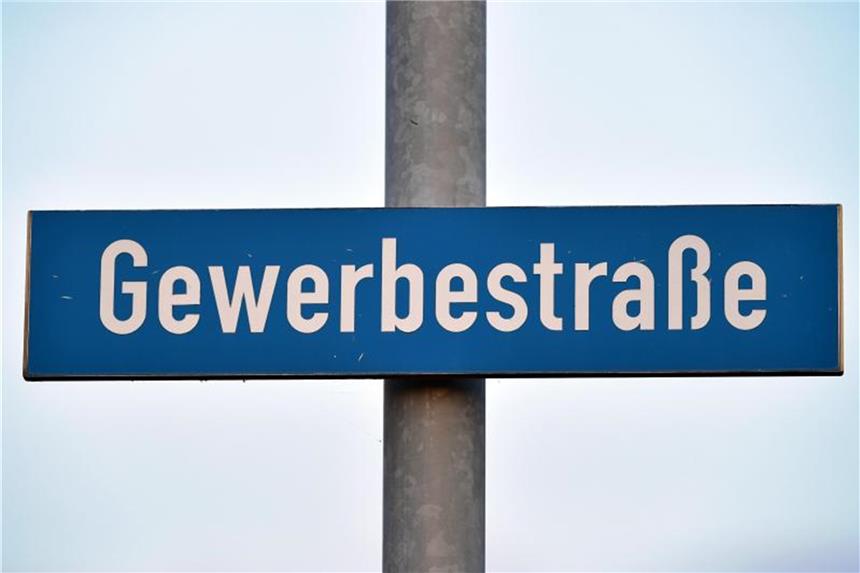 Deutschland für ausländische Investoren top Gewerbegebiet im thüringischen Arnstadt: Deutschland ist weiter eine Top-Adresse ausländische Investoren. Foto: Martin Schutt