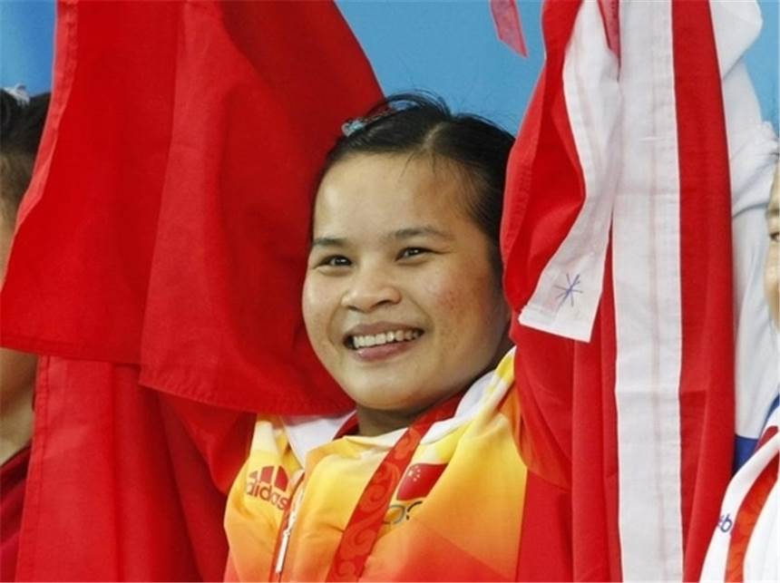 Chinesin Xiexia kriegt bis 500 000 Euro Prämie Gewichtheberin Chen Xiexia kann sich auf eine satte Prämie freuen.