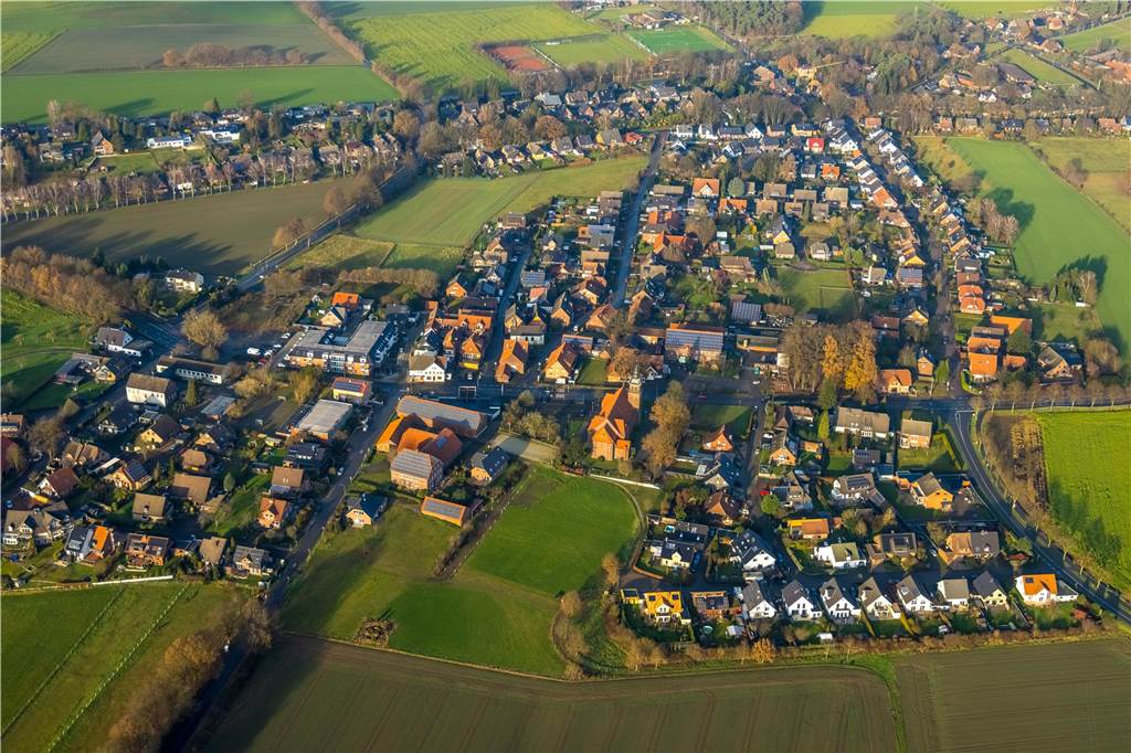 Das Brummen ist wieder da: Frau aus Lavesum „kann nicht mehr“ Luftbild des Ortsteils Lavesum