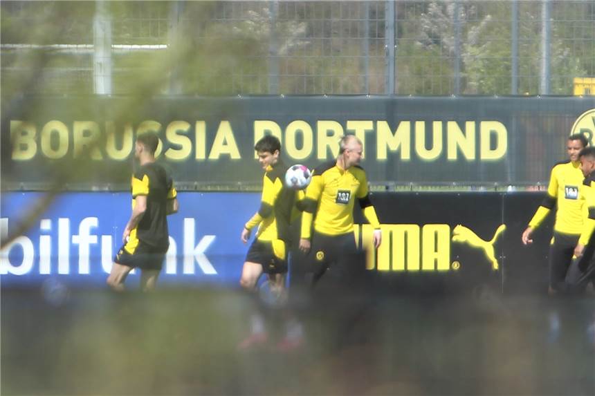 Wackelkandidat mit an Bord: BVB-Kader für Auswärtsspiel in Wolfsburg steht Gio Reyna (l.) und Erling Haaland sind mit dem BVB nach Wolfsburg gereist.