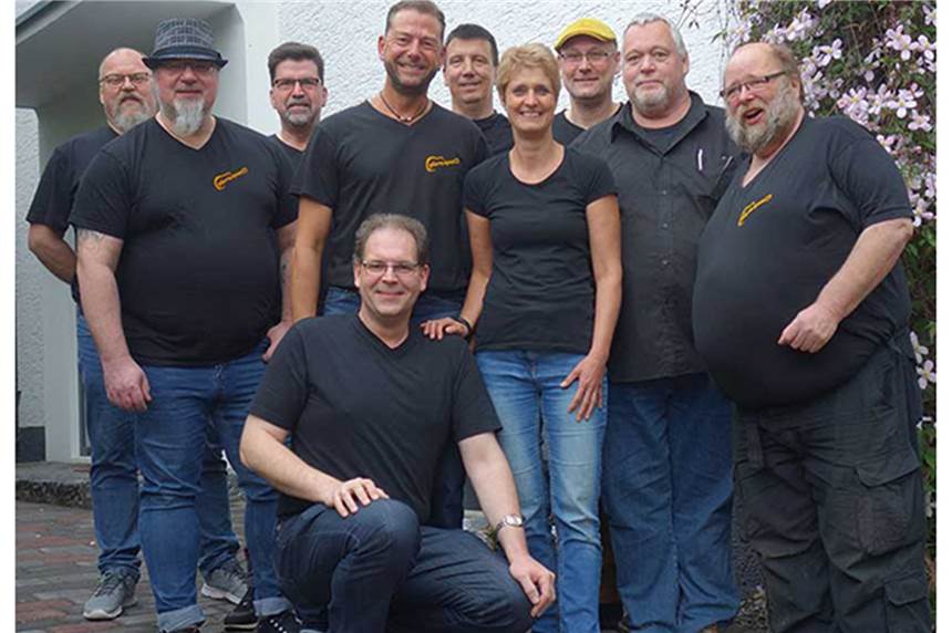 Die eigene Stimme ist gefordert: Das erwartet die Gäste im Sportforum „gitarrenspass“ fordert die Gäste zum Singen auf.