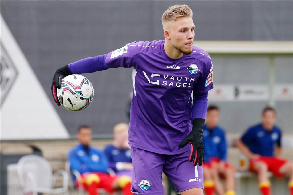 Holzwickeder SC verliert einen seiner Torhüter: Der wechselt aber erstmal nicht zu einem Klub Giuliano Andre Rodehutskors, hier noch im Trikot des SC Paderborn, verlässt den Holzwickeder SC.