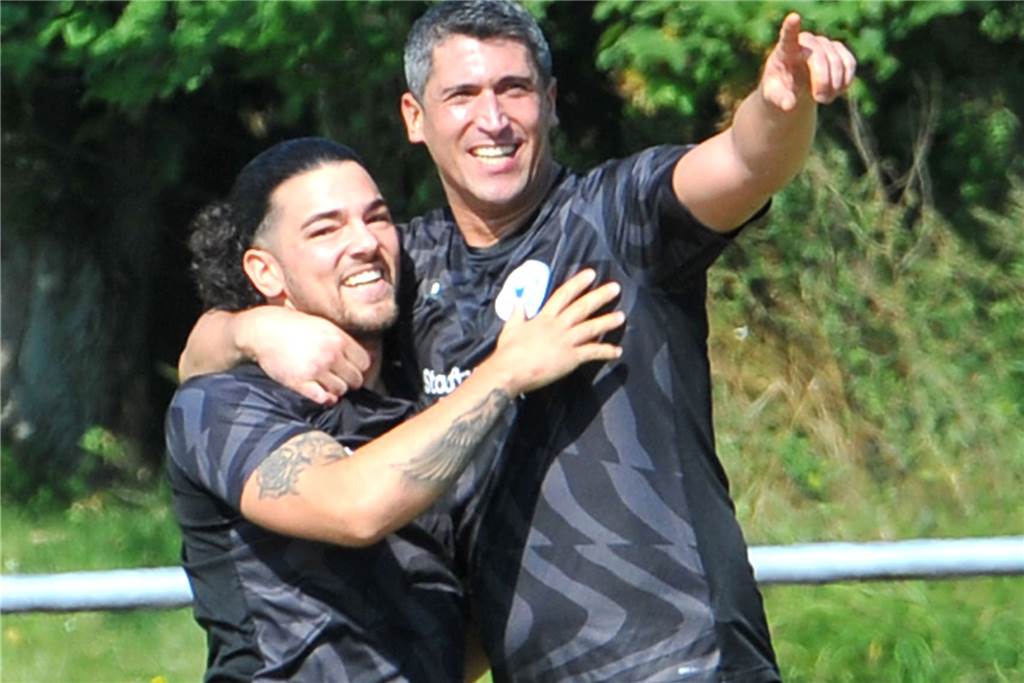 Top-3-Hitliste der Top-Stürmer: Salomonisches Urteil um den Platz auf dem Thron Giuseppe Restieri (li.) und Michel Amaral (VfB Westhofen)
