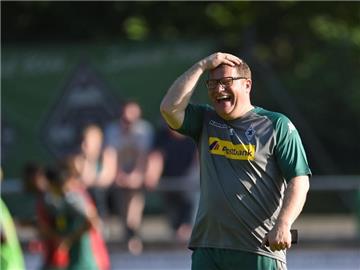 Gladbachs Sportdirektor Max Eberl bezeichnet späte Transfers als "Betrug am Fan". Foto: Andreas Gebert