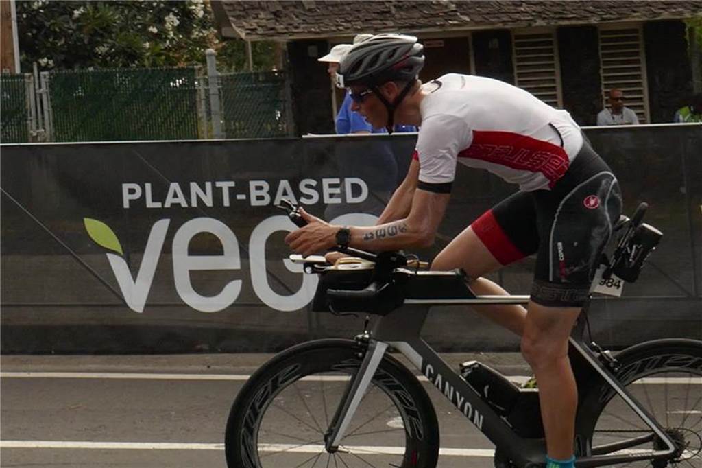 WM mit kleinen Hindernissen: Ironman-Finisher trotzt Plattfüßen und Energiedefizit Gleich drei Plattfüße musste Christian Schulze Icking-Riddebrock auf der Radstrecke verarbeiten. Dazu kamen Energiedefizite, da die Nahrungsaufnahme Probleme bereitete.