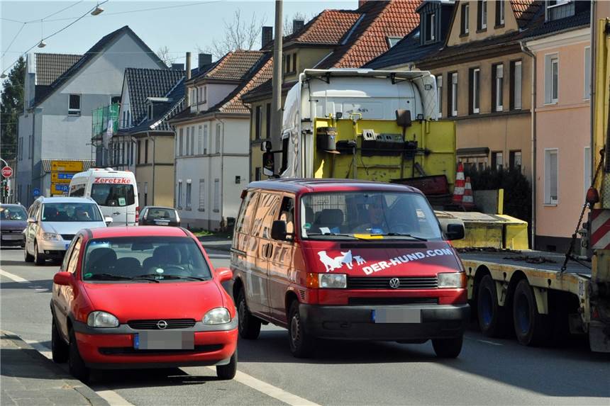Polizei-Einsätze in Castrop-Rauxel: Zwei Verletzte und eine Fahrerflucht Gleich zwei Einsätze an derselben Straße hatte die Castrop-Rauxeler Polizei (Archivbild).