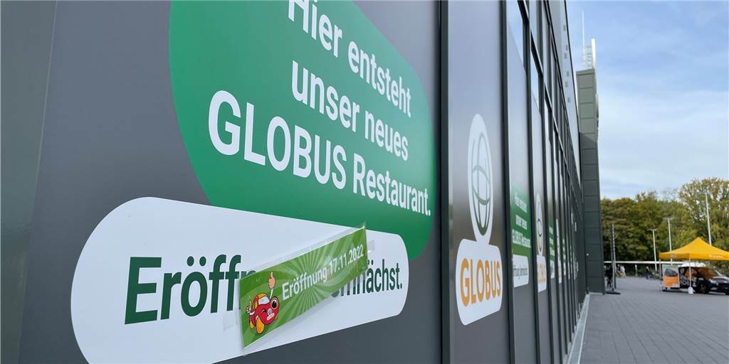Globus eröffnet Restaurant in Castrop-Rauxel: Jetzt steht Termin fest Ankündigungsschild zur Eröffnung des neuen Globus Restaurants in Castrop-Rauxel