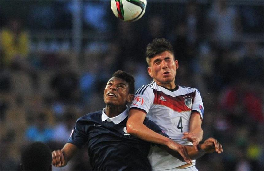 Gökhan Gül ist für die U19-EM nominiert Gökhan Gül (re., hier im EM-Finale gegen Frankreich) steht mit der deutschen U17 im WM-Achtelfinale.