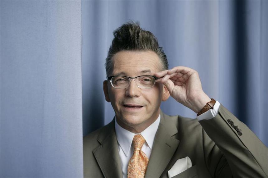 Götz Alsmann schlendert beswingt über den Broadway Götz Alsmann feiert am 7. November im Konzerthaus Dortmund die Weltpremiere seines neuen programms "Broadway".