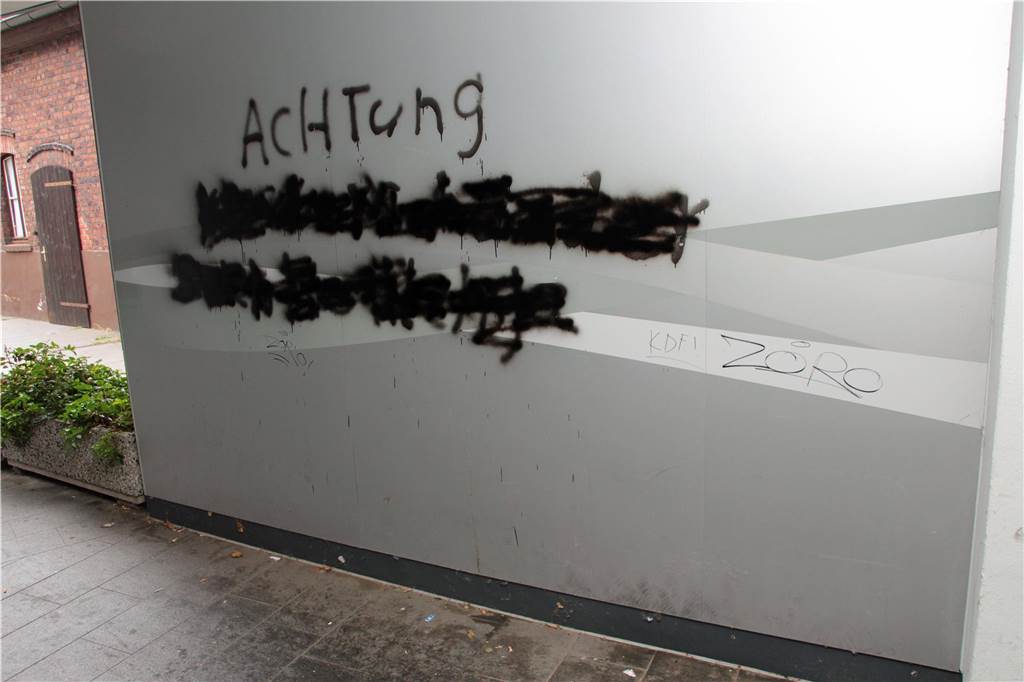 Eigentümer reagiert auf Kritik am Zustand der Kroes-Passage Graffiti an einer Wand in der Kroes-Passage in Werne.