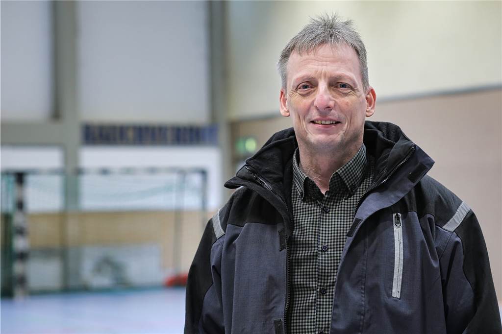 Die ASG-Sporthalle wird durch Überraschungsfund zum Millionen-Projekt Gregor Kania, der Technische Leiter des Immobilienmanagement der Stadt Castreop-Rauxel