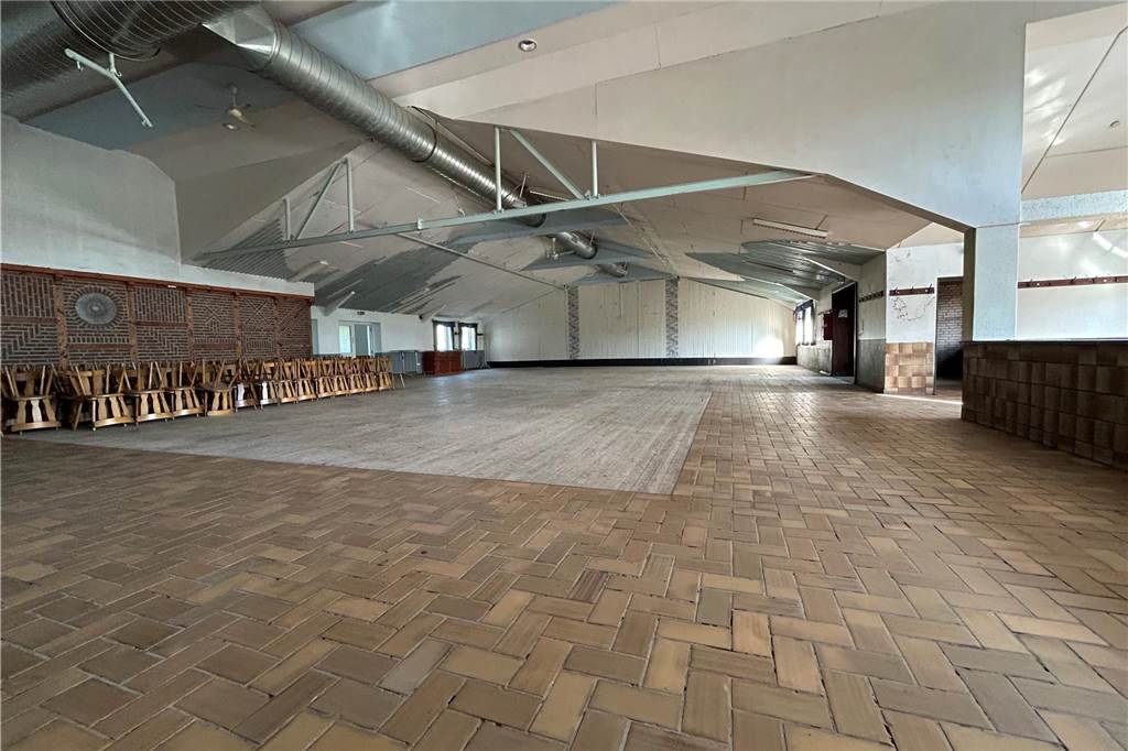 Schützen bekommen 50.000 Euro für Umbau der Schützenhalle Köckelwick Groß ist die Schützenhalle in Köckelwick definitiv. Nur optisch gibt sie nicht mehr so viel her. Das finden auch die Vereinsmitglieder.