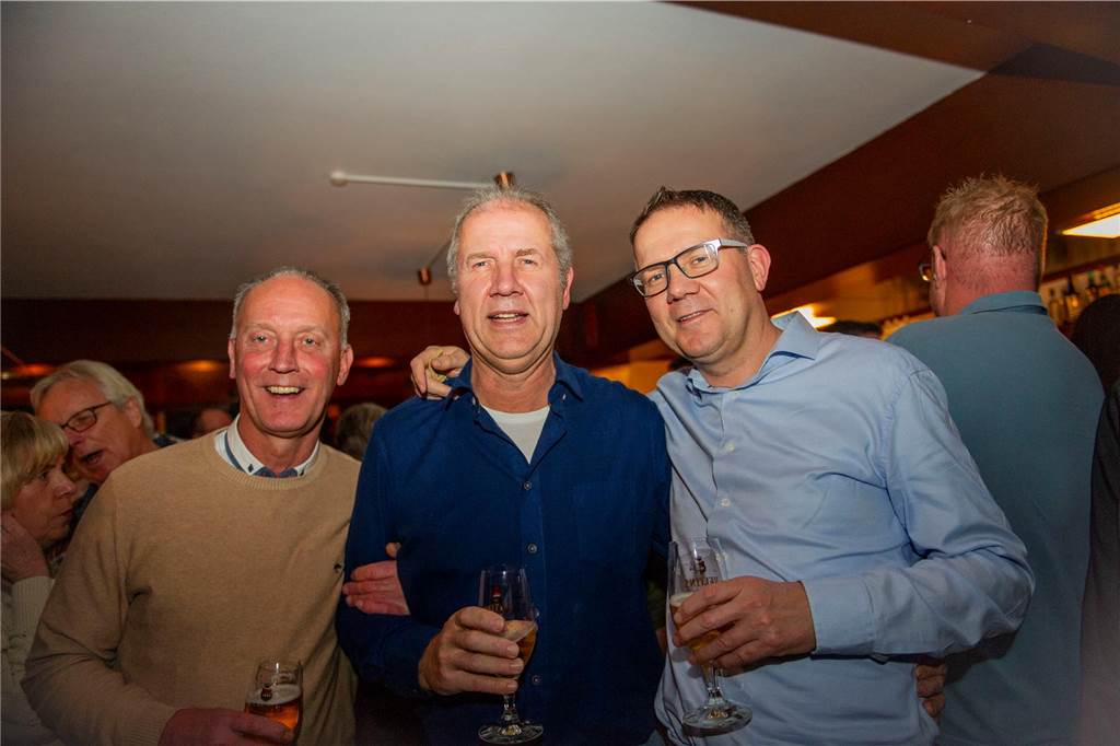 Große Abschiedsparty im Uhlenhof.