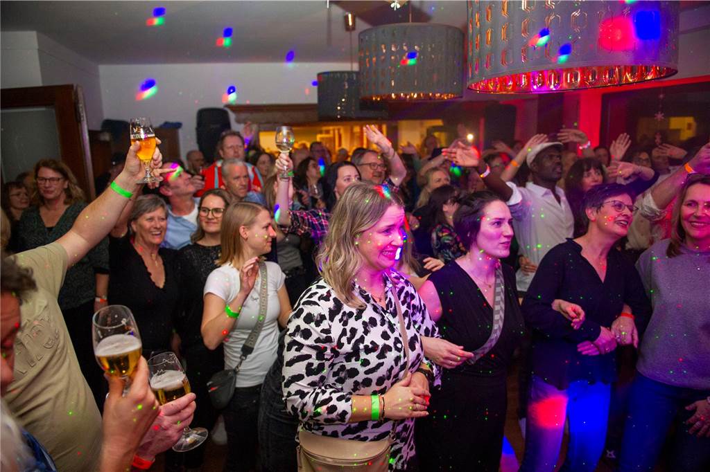 Große Abschiedsparty im Uhlenhof.