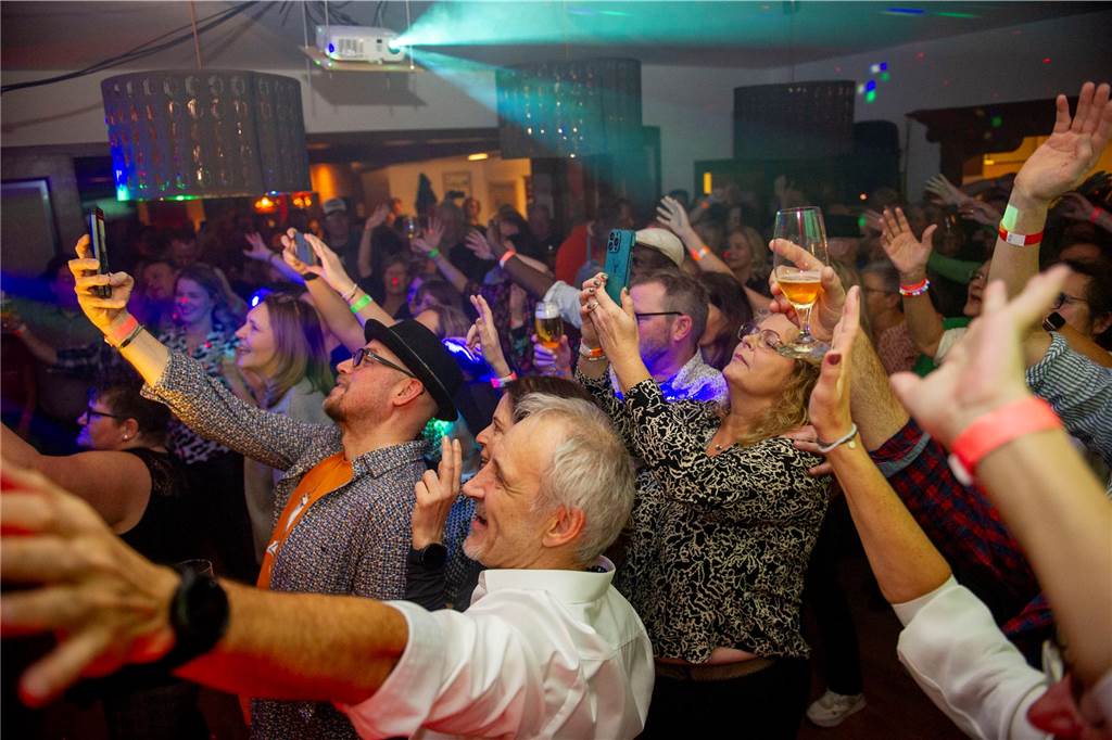 Große Abschiedsparty im Uhlenhof.